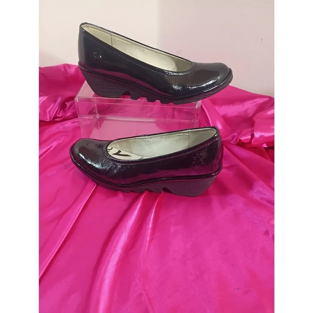 FLY London Black Patent Leather Yaz Wedge Pump Women's EU Size 36 US 5.5-6.